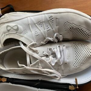 Nfinity cheer shoes for flyers